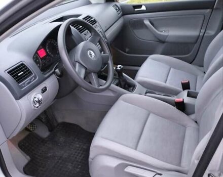 Серый Форд Focus C-Max, объемом двигателя 1.6 л и пробегом 168 тыс. км за 5800 $, фото 2 на Automoto.ua