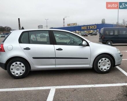 Серый Форд Focus C-Max, объемом двигателя 1.6 л и пробегом 168 тыс. км за 5800 $, фото 3 на Automoto.ua