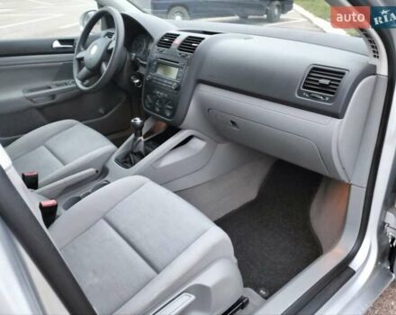 Серый Форд Focus C-Max, объемом двигателя 1.6 л и пробегом 168 тыс. км за 5800 $, фото 17 на Automoto.ua