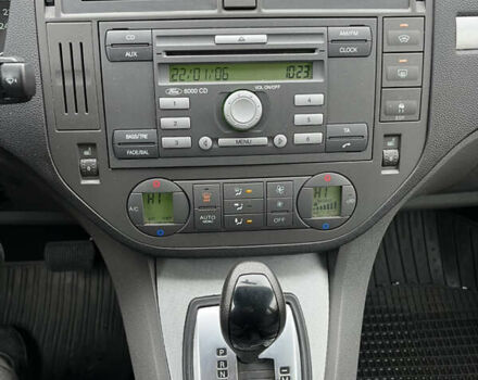 Серый Форд Focus C-Max, объемом двигателя 1.8 л и пробегом 249 тыс. км за 5600 $, фото 4 на Automoto.ua