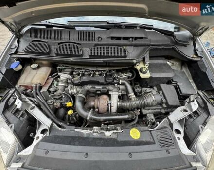 Сірий Форд Focus C-Max, об'ємом двигуна 1.56 л та пробігом 231 тис. км за 4900 $, фото 14 на Automoto.ua