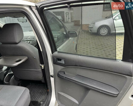 Серый Форд Focus C-Max, объемом двигателя 1.8 л и пробегом 249 тыс. км за 5600 $, фото 24 на Automoto.ua