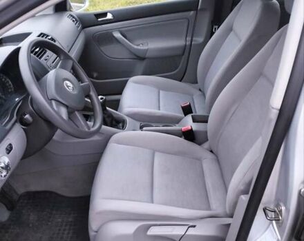 Серый Форд Focus C-Max, объемом двигателя 1.6 л и пробегом 168 тыс. км за 5800 $, фото 1 на Automoto.ua