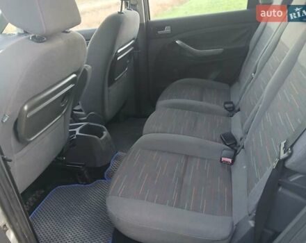 Сірий Форд Focus C-Max, об'ємом двигуна 1.75 л та пробігом 212 тис. км за 5700 $, фото 1 на Automoto.ua