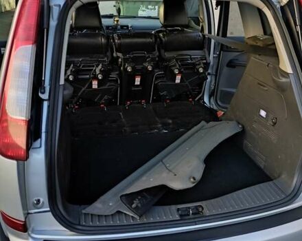 Форд Focus C-Max 2007 у Одесі на Automoto.ua Сірий Форд Focus C-Max, об'ємом двигуна 2 л та пробігом 256 тис. км за 4800 $, фото 14 на Automoto.ua