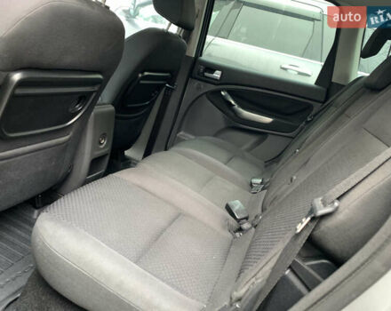 Серый Форд Focus C-Max, объемом двигателя 1.6 л и пробегом 420 тыс. км за 7000 $, фото 17 на Automoto.ua