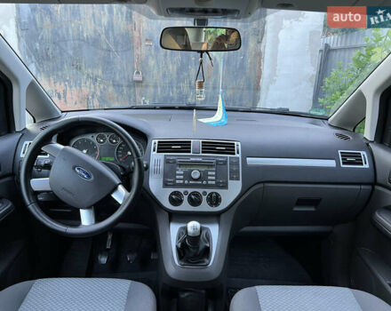 Серый Форд Focus C-Max, объемом двигателя 1.8 л и пробегом 201 тыс. км за 4950 $, фото 3 на Automoto.ua