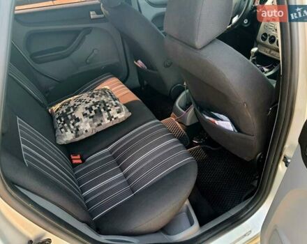 Сірий Форд Focus C-Max, об'ємом двигуна 1.6 л та пробігом 340 тис. км за 5700 $, фото 1 на Automoto.ua