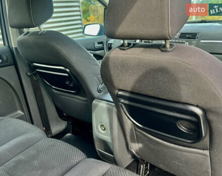 Сірий Форд Focus C-Max, об'ємом двигуна 1.8 л та пробігом 233 тис. км за 6250 $, фото 17 на Automoto.ua