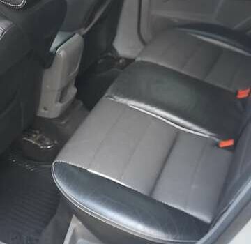 Серый Форд Focus C-Max, объемом двигателя 1.6 л и пробегом 170 тыс. км за 6000 $, фото 7 на Automoto.ua