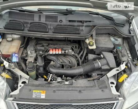 Сірий Форд Focus C-Max, об'ємом двигуна 1.6 л та пробігом 213 тис. км за 5900 $, фото 4 на Automoto.ua