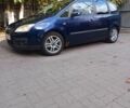 Синий Форд Focus C-Max, объемом двигателя 1.8 л и пробегом 275 тыс. км за 3100 $, фото 1 на Automoto.ua