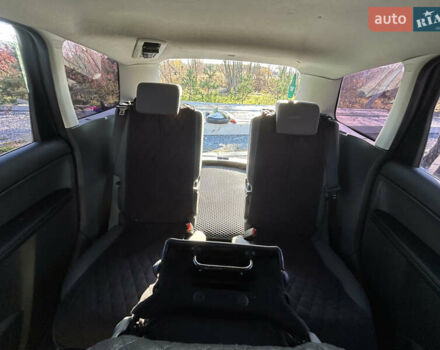 Синий Форд Focus C-Max, объемом двигателя 1.6 л и пробегом 222 тыс. км за 4500 $, фото 10 на Automoto.ua