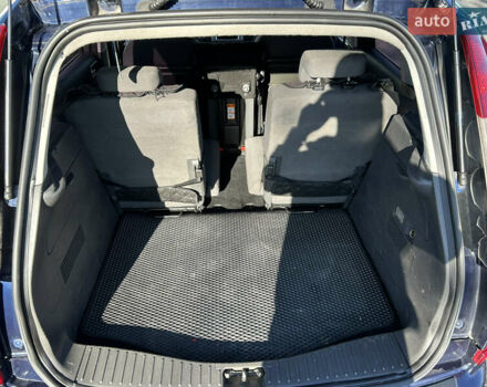 Синий Форд Focus C-Max, объемом двигателя 1.6 л и пробегом 222 тыс. км за 4500 $, фото 9 на Automoto.ua