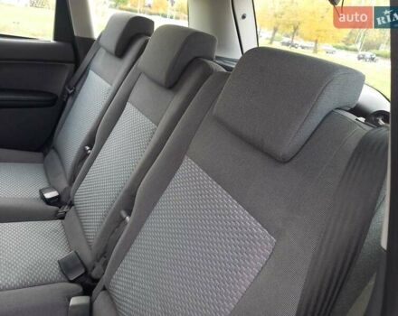 Форд Focus C-Max 2005 в Черкассах на Automoto.ua Синий Форд Focus C-Max, объемом двигателя 0 л и пробегом 177 тыс. км за 5150 $, фото 16 на Automoto.ua