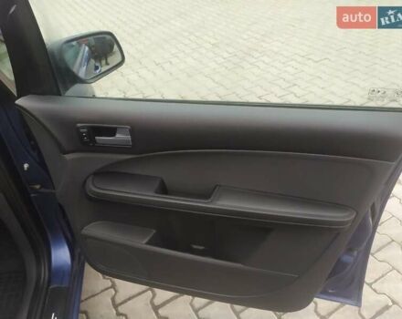 Синий Форд Focus C-Max, объемом двигателя 1.6 л и пробегом 272 тыс. км за 4800 $, фото 26 на Automoto.ua