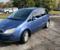 Синий Форд Focus C-Max, объемом двигателя 2 л и пробегом 297 тыс. км за 4400 $, фото 1 на Automoto.ua