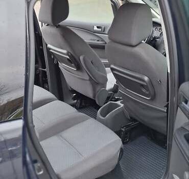 Синий Форд Focus C-Max, объемом двигателя 1.8 л и пробегом 196 тыс. км за 4650 $, фото 10 на Automoto.ua