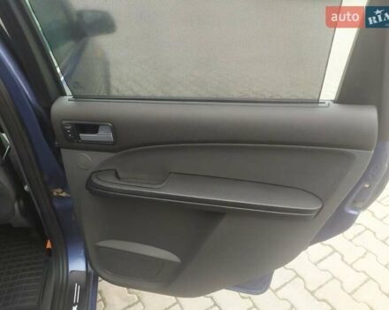 Синий Форд Focus C-Max, объемом двигателя 1.6 л и пробегом 272 тыс. км за 4800 $, фото 23 на Automoto.ua