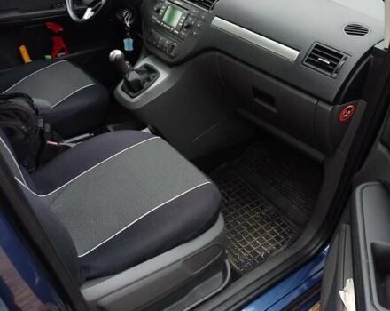 Синий Форд Focus C-Max, объемом двигателя 1.6 л и пробегом 234 тыс. км за 5400 $, фото 1 на Automoto.ua
