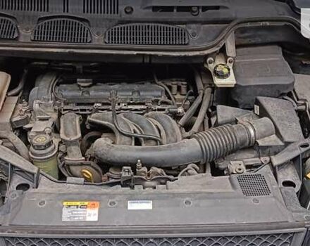 Синий Форд Focus C-Max, объемом двигателя 1.6 л и пробегом 218 тыс. км за 5100 $, фото 6 на Automoto.ua