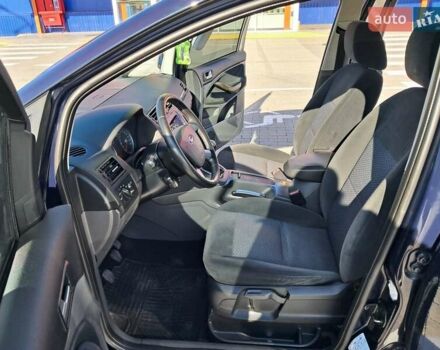 Синий Форд Focus C-Max, объемом двигателя 1.8 л и пробегом 198 тыс. км за 5850 $, фото 3 на Automoto.ua