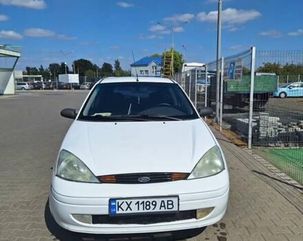Белый Форд Фокус, объемом двигателя 2 л и пробегом 325 тыс. км за 3000 $, фото 1 на Automoto.ua