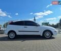 Белый Форд Фокус, объемом двигателя 2 л и пробегом 325 тыс. км за 3000 $, фото 4 на Automoto.ua