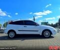 Белый Форд Фокус, объемом двигателя 2 л и пробегом 325 тыс. км за 3000 $, фото 4 на Automoto.ua