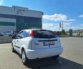 Белый Форд Фокус, объемом двигателя 2 л и пробегом 325 тыс. км за 3000 $, фото 3 на Automoto.ua
