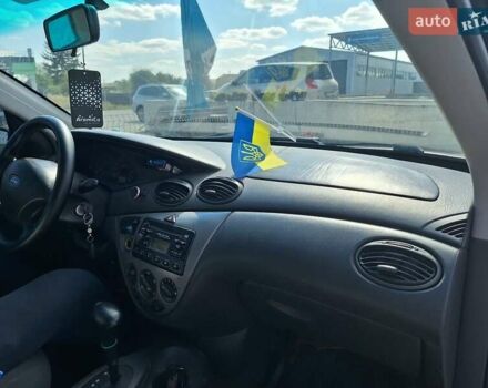 Белый Форд Фокус, объемом двигателя 2 л и пробегом 325 тыс. км за 3000 $, фото 6 на Automoto.ua