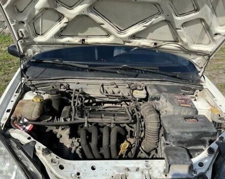 Білий Форд Фокус, об'ємом двигуна 1.4 л та пробігом 200 тис. км за 3500 $, фото 16 на Automoto.ua