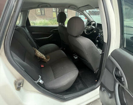 Белый Форд Фокус, объемом двигателя 1.8 л и пробегом 370 тыс. км за 1800 $, фото 8 на Automoto.ua