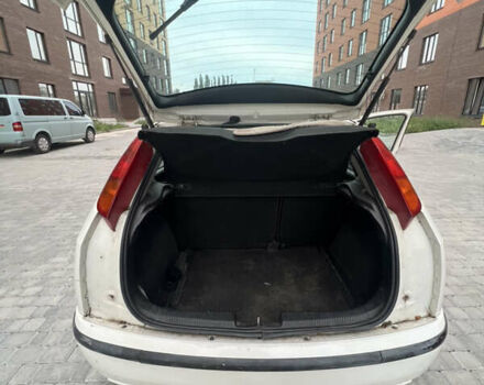 Белый Форд Фокус, объемом двигателя 1.8 л и пробегом 370 тыс. км за 1800 $, фото 9 на Automoto.ua