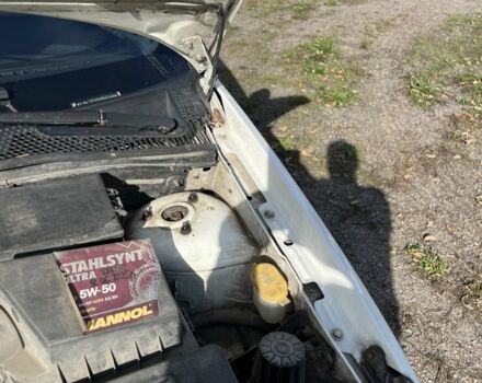 Белый Форд Фокус, объемом двигателя 1.4 л и пробегом 200 тыс. км за 3500 $, фото 15 на Automoto.ua