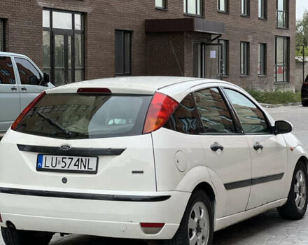 Белый Форд Фокус, объемом двигателя 1.8 л и пробегом 370 тыс. км за 1800 $, фото 3 на Automoto.ua