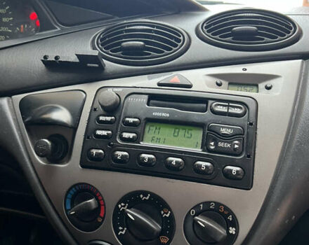 Белый Форд Фокус, объемом двигателя 1.8 л и пробегом 370 тыс. км за 1800 $, фото 12 на Automoto.ua