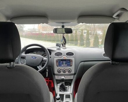 Белый Форд Фокус, объемом двигателя 1.4 л и пробегом 145 тыс. км за 4700 $, фото 6 на Automoto.ua