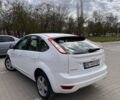 Белый Форд Фокус, объемом двигателя 1.6 л и пробегом 201 тыс. км за 5000 $, фото 1 на Automoto.ua