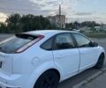 Білий Форд Фокус, об'ємом двигуна 1.6 л та пробігом 250 тис. км за 4500 $, фото 1 на Automoto.ua