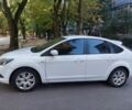 Белый Форд Фокус, объемом двигателя 1.8 л и пробегом 300 тыс. км за 3766 $, фото 1 на Automoto.ua