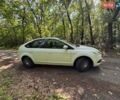 Білий Форд Фокус, об'ємом двигуна 1.6 л та пробігом 183 тис. км за 5500 $, фото 1 на Automoto.ua