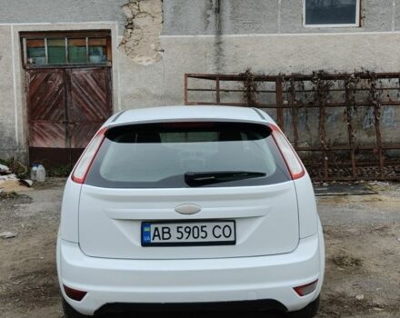 Белый Форд Фокус, объемом двигателя 1.4 л и пробегом 309 тыс. км за 4600 $, фото 11 на Automoto.ua