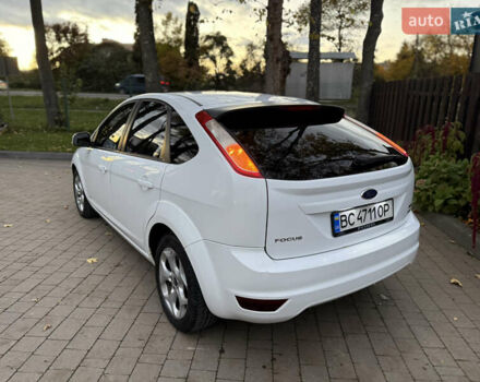 Белый Форд Фокус, объемом двигателя 1.56 л и пробегом 289 тыс. км за 4900 $, фото 15 на Automoto.ua