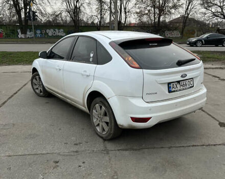 Білий Форд Фокус, об'ємом двигуна 1.6 л та пробігом 171 тис. км за 5800 $, фото 3 на Automoto.ua