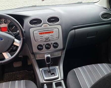 Белый Форд Фокус, объемом двигателя 2 л и пробегом 281 тыс. км за 4300 $, фото 9 на Automoto.ua