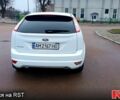 Белый Форд Фокус, объемом двигателя 1.6 л и пробегом 285 тыс. км за 5800 $, фото 1 на Automoto.ua