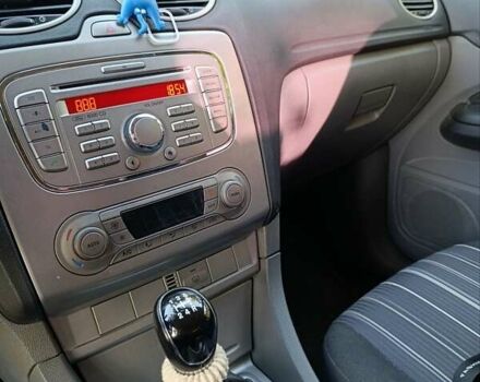 Белый Форд Фокус, объемом двигателя 1.6 л и пробегом 186 тыс. км за 6000 $, фото 4 на Automoto.ua