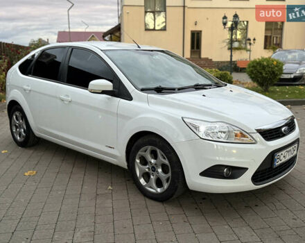 Белый Форд Фокус, объемом двигателя 1.56 л и пробегом 289 тыс. км за 4900 $, фото 9 на Automoto.ua