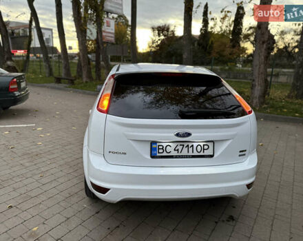 Белый Форд Фокус, объемом двигателя 1.56 л и пробегом 289 тыс. км за 4900 $, фото 13 на Automoto.ua